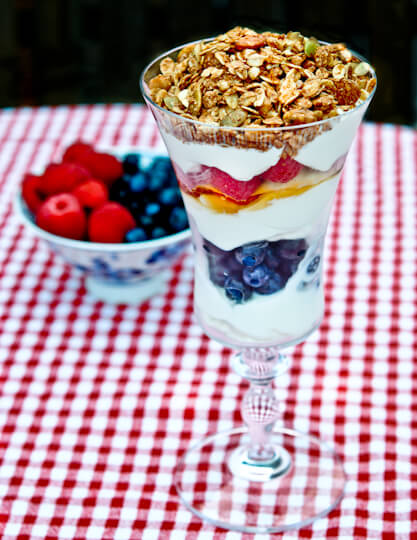 yogurt_granola-02052