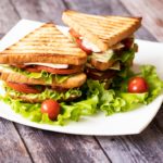 Receita de sanduíche de frango e legumes com poder diurético