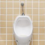 O Que Sua Urina Pode Revelar Sobre Sua Saúde? 7 Sinais Para Ficar de Olho