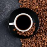 Café puro pode beneficiar a saúde do coração, aponta estudo
