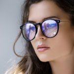 Óculos que filtram a luz azul - Funcionam mesmo?