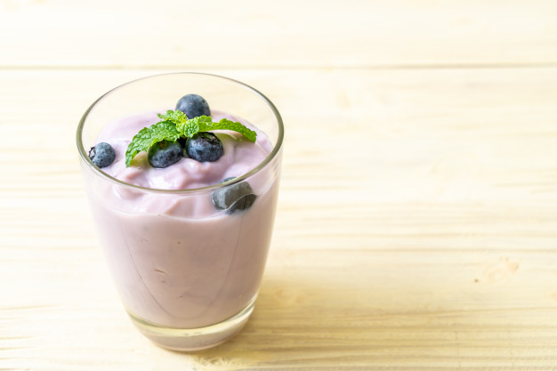 iogurte grego com blueberry