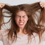Tricotilomania: a mania que te faz arrancar os cabelos