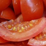 Receita de salada de tomate light, prática e fácil