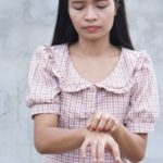 Alergia nas mãos - Causas, sintomas e o que fazer