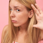 Catarro no ouvido: causas, sintomas e tratamento